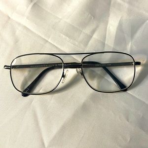 Magno Vision, reading glasses excellent condition +2.75 strength.